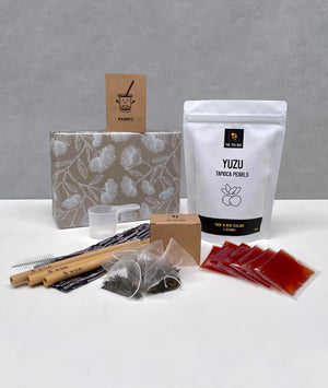 6 pack Red Grapefruit Bubble Tea gift pack. Yuzu tapioca fruit pearls, sachets of Red Grapefruit fruit mix, jasmine green tea bags, 3 bamboo bubble tea straws with drawstring bag, scoop, greeting card, wrapped gift box